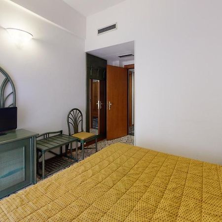 Hotel Zunino Spotorno Kültér fotó
