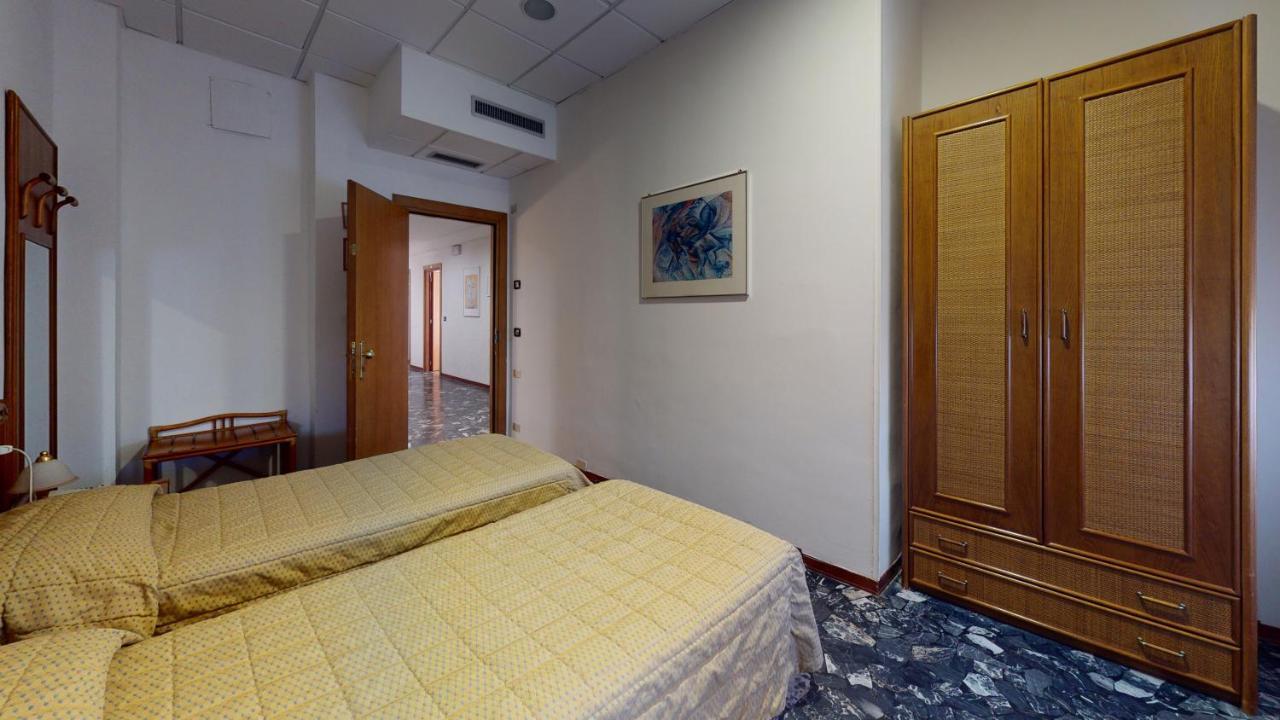 Hotel Zunino Spotorno Kültér fotó