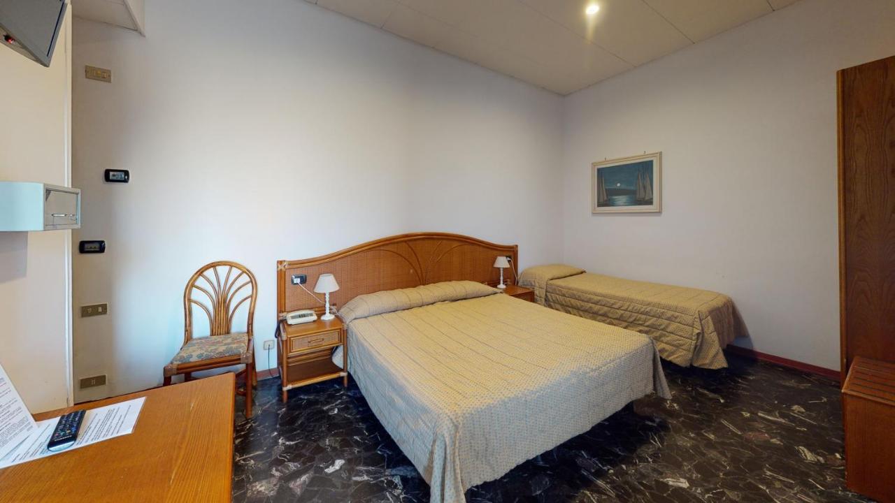 Hotel Zunino Spotorno Kültér fotó